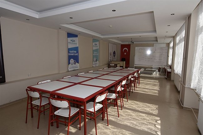 Vezneciler Kız Öğrenci Yurdu Yurt Fotoğrafı